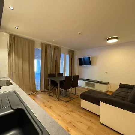 International House Apartment *
