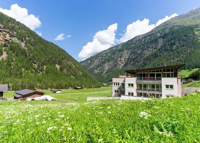 International House فندق سولدن