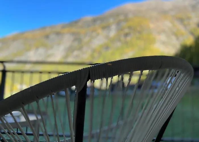 International House فندق